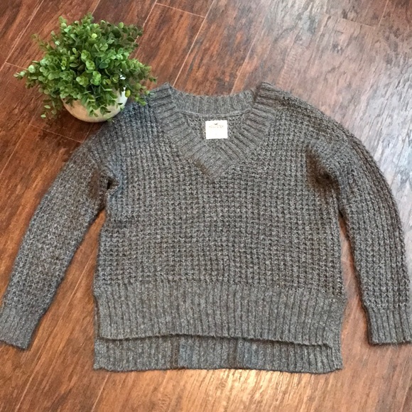 Hollister Sweaters - 🌵Hollister Off Shoulder V Neck Knit Sweater